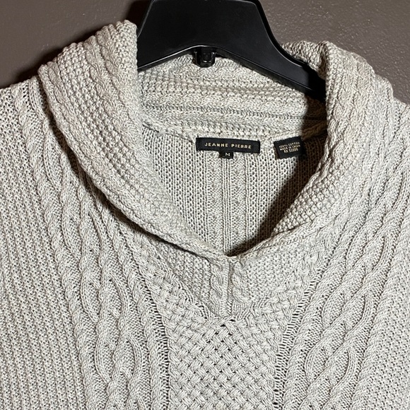 Jeanne Pierre Light Gray V-Neck Shaw Collar Cable Knit Sweater - Picture 3 of 7